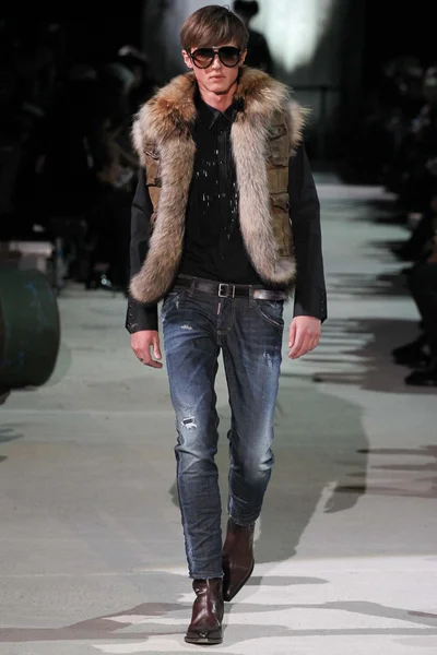 Look 23